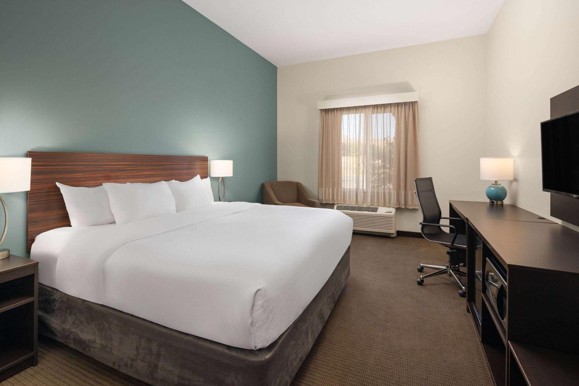 La Quinta Inn & Suites By Wyndham Wenatchee Ngoại thất bức ảnh
